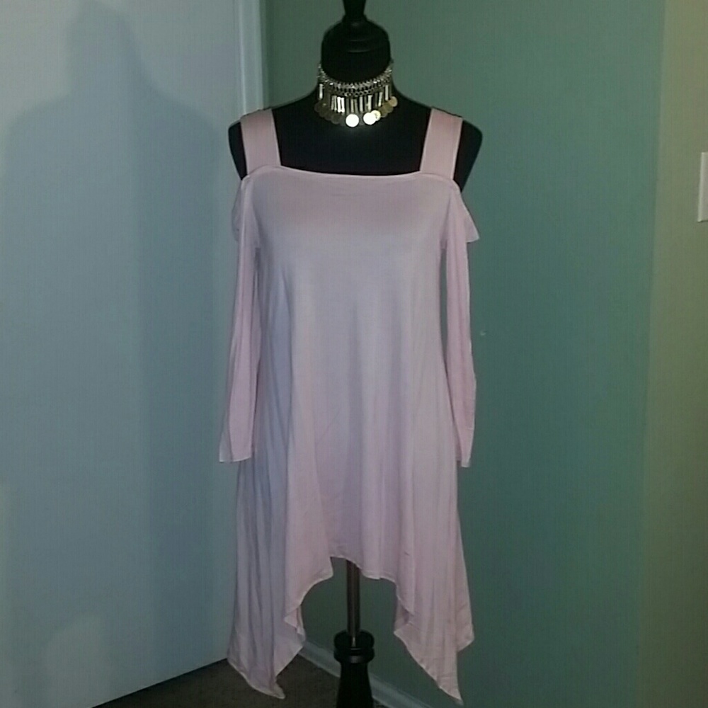 Cold shoulder top